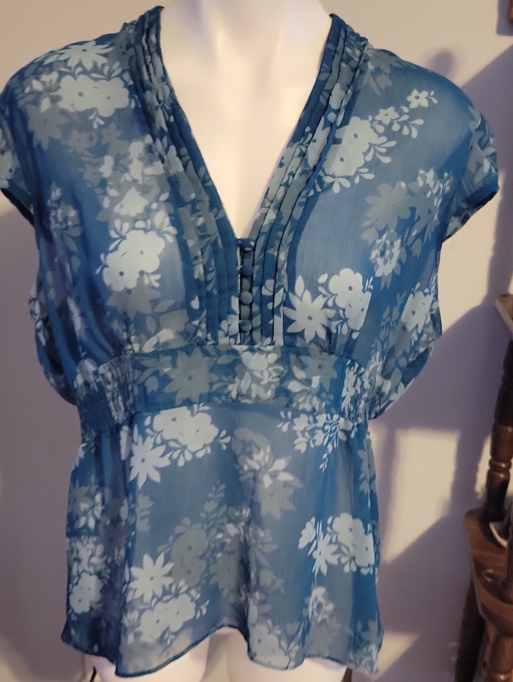 Womens Teal Sheer Flowered Blouse...size XL